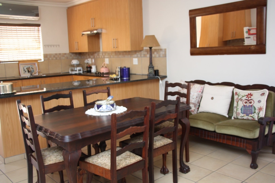 1 Bedroom Property for Sale in Langenhovenpark Free State